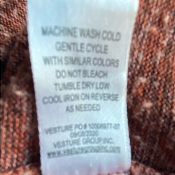 Fun cowl neck loose sweater, side slits and warm. - Picture 6 of 6